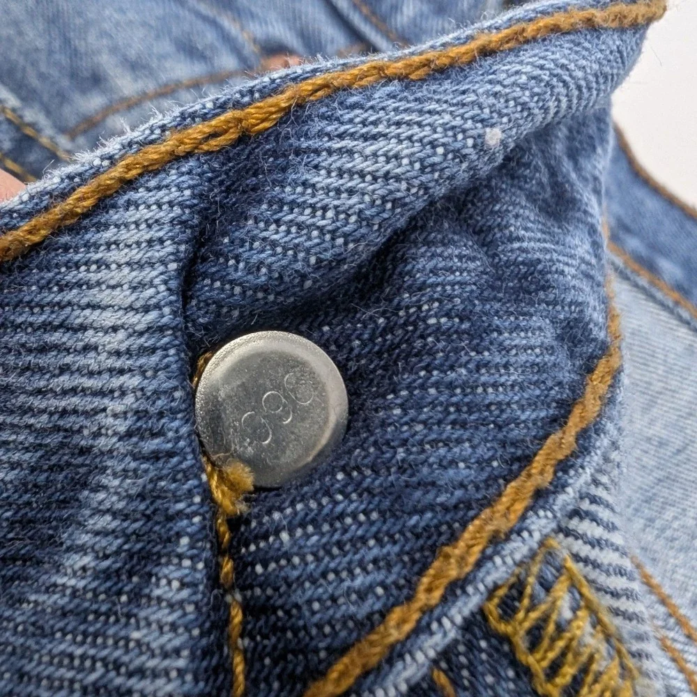 Levi's Men's 501 Straight Leg Jeans 40x30‎ Medium Wash Button Fly Classic Denim